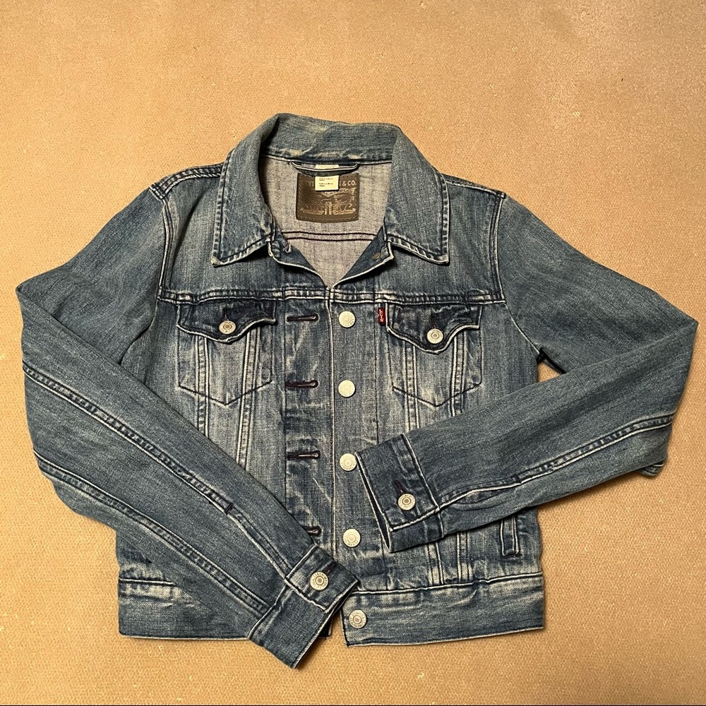 Levi’s Medium Blue Women’s Denim Jacket Size XS